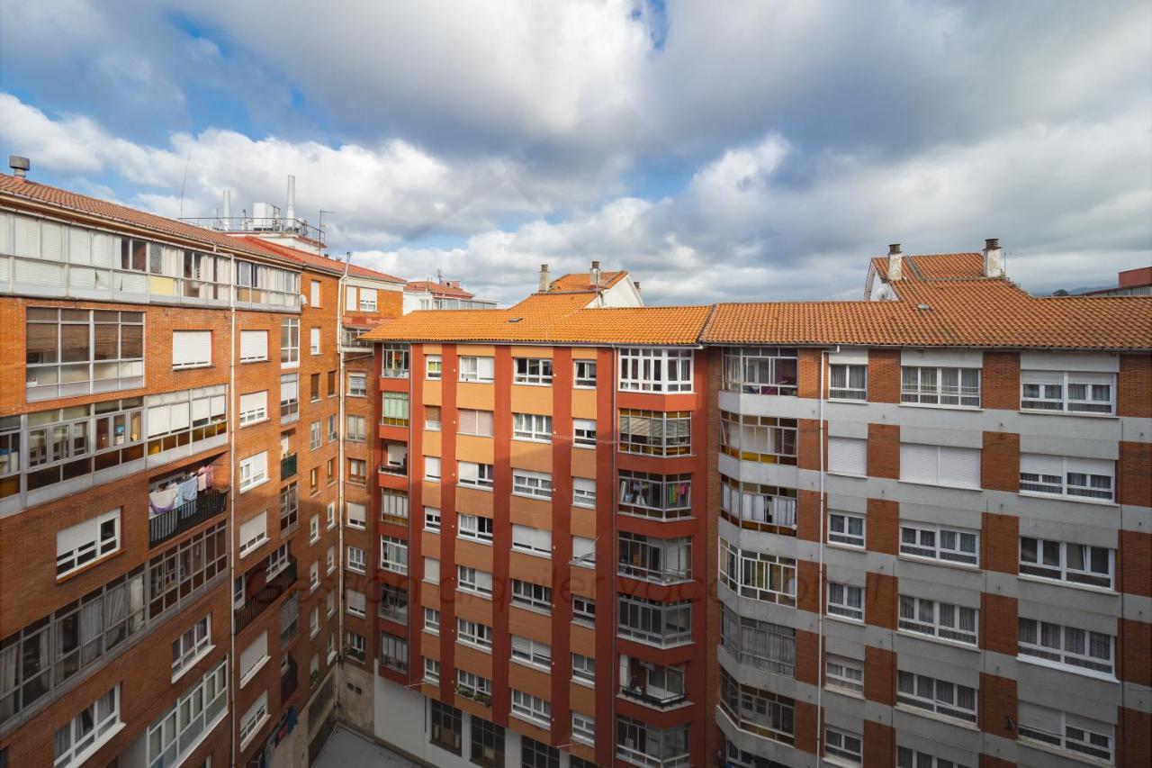 El Carbayedo Lägenhet Avilés Exteriör bild